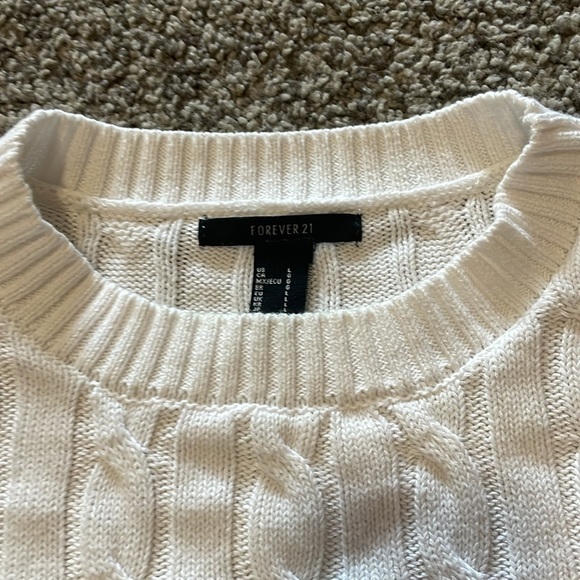 Forever 21 oversized white sweater - Picture 2 of 2